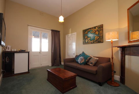 Anchorage Seafront Hotel - Broome Tourism 1