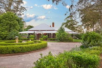 Book Crows Nest Accommodation Vacations Broome Tourism Broome Tourism