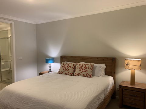 Apple House Truganina - Broome Tourism 3