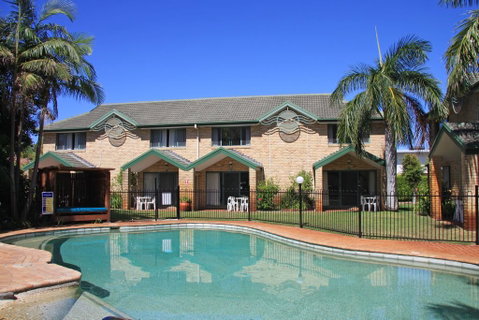 Aqua Villa Holiday Apartments - Broome Tourism 3