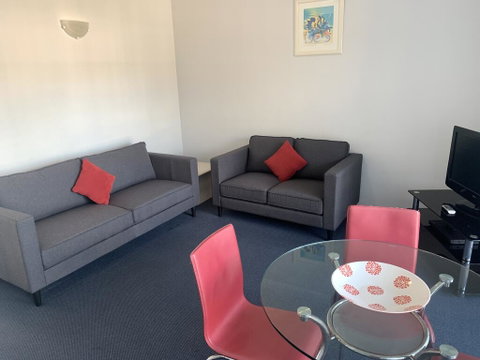 Aquarius Apartments Mollymook - Broome Tourism 1