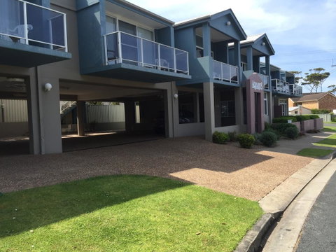 Aquarius Apartments Mollymook - Broome Tourism 0