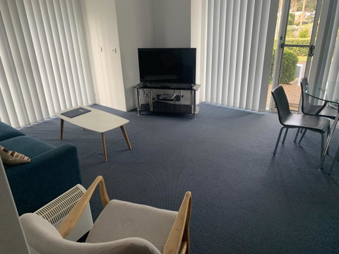 Aquarius Apartments Mollymook - Broome Tourism 3