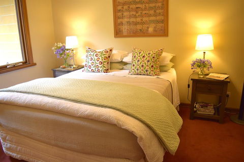 Arnold House - Broome Tourism 3