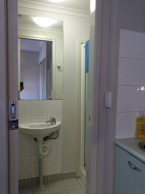 Arrow On Swanston Studio Apartment - Broome Tourism 3