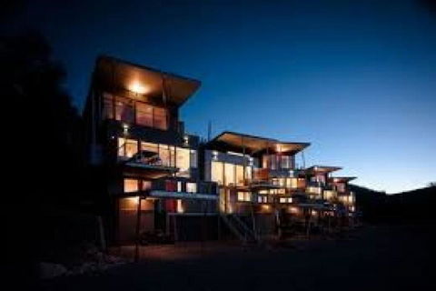 Luxury Scandinavian Townhouse - Broome Tourism 0