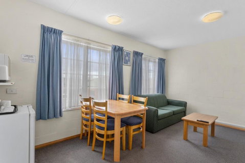 Martin Cash Motel - Broome Tourism 3