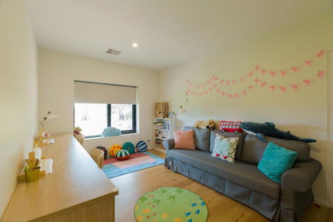 Mattner House Family Vacation Resort - Broome Tourism 0