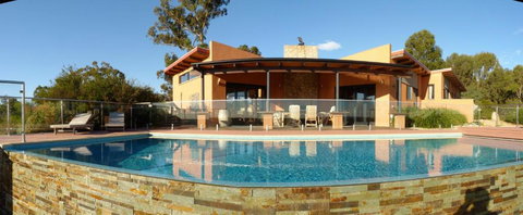 Meringa Springs - Broome Tourism 1