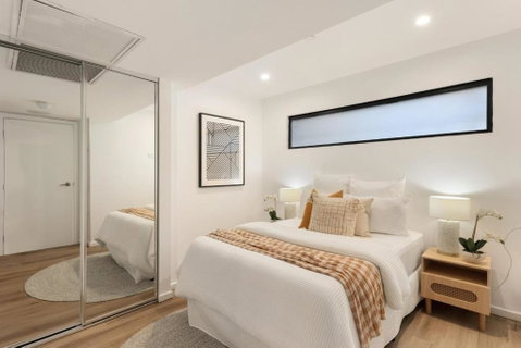 Modern Luxury Gabba Apartment - Broome Tourism 1