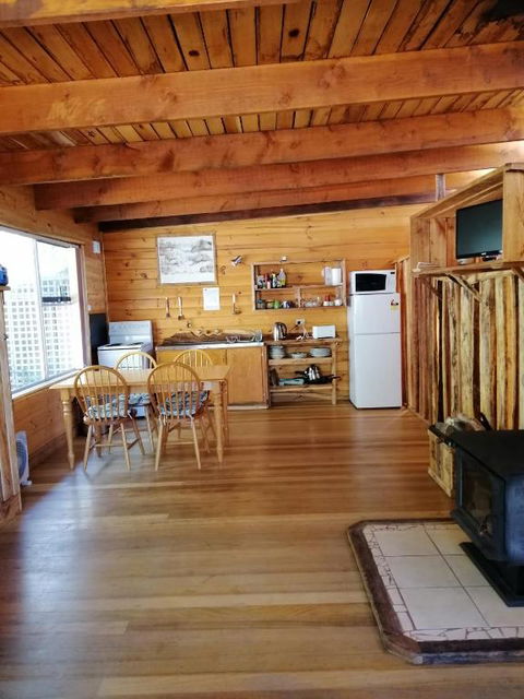 Minnow Cabins Lower Beulah - Broome Tourism 2