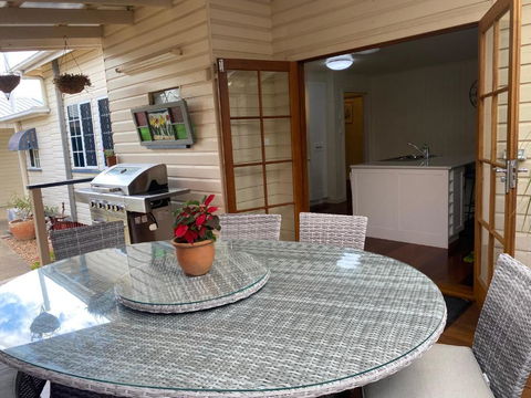 Mirrabooka Guest House - Broome Tourism 3
