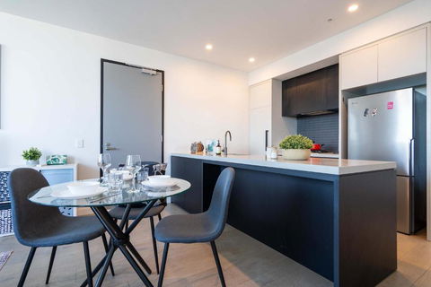 Modern 2B Apt In Clayton South - Broome Tourism 3
