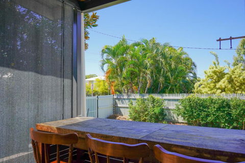 Mooney St Manor - Broome Tourism 0