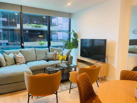 Moody Moon Apartment @ Sky Garden - Glen Waverley - Broome Tourism 2