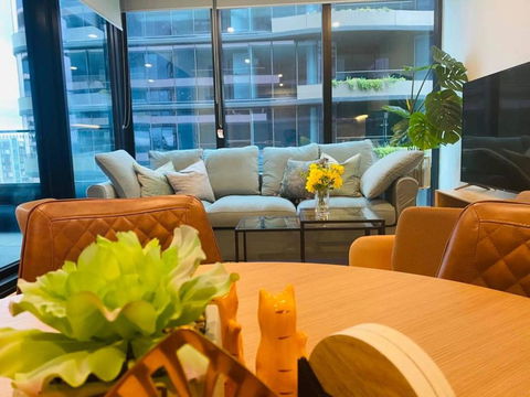 Moody Moon Apartment @ Sky Garden - Glen Waverley - Broome Tourism 0