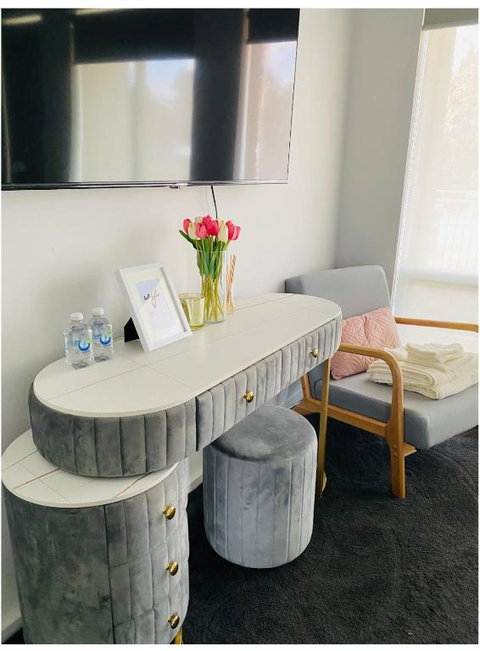 Modern Private Room With Ensuite - Broome Tourism 2