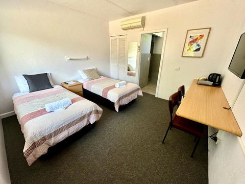 Mount Beauty Motor Inn - Broome Tourism 3