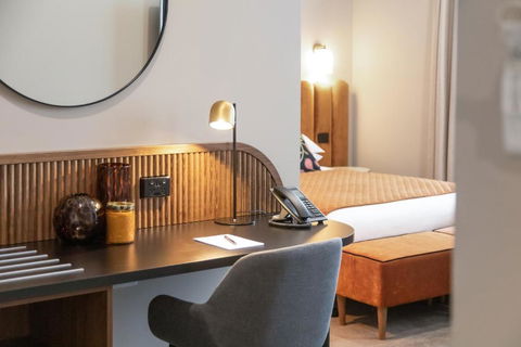Mount Gambier Hotel - Broome Tourism 0