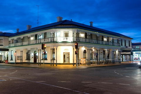Mount Gambier Hotel - Broome Tourism 2