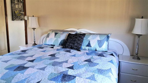 Must Love Dogs B&B & Self Contained Cottage - Broome Tourism 1