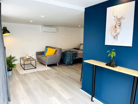 Newly Renovated Contemporary Private Studio Near Hobart CBD And Airport - Broome Tourism 2