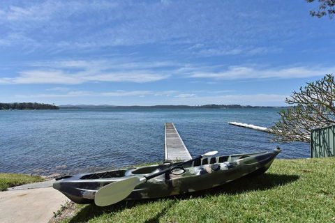 New Property Silverwater Serenity Shores Absolute Waterfront On The Lake - Broome Tourism 1