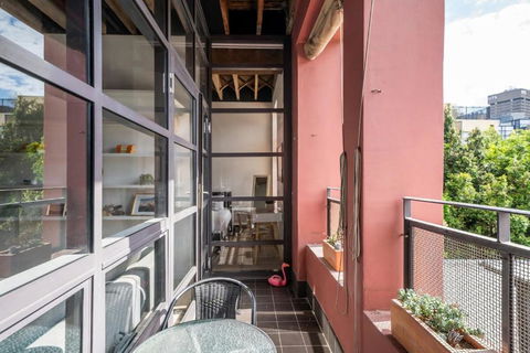 New York Style Apartment In Chippendale NSW - Broome Tourism 1