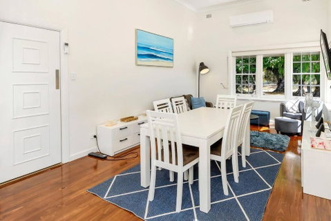 Normanville, Large Historic Three Bedroom Home - Broome Tourism 3