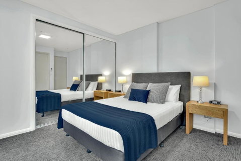 North Sydney Large Two Bedroom MIL2302 - Broome Tourism 1
