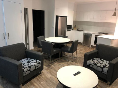 Nouveau On Young - Broome Tourism 2