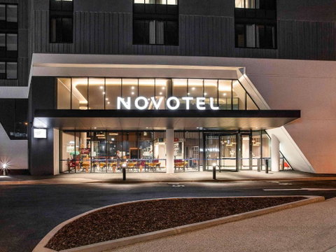Novotel Devonport - Broome Tourism 0