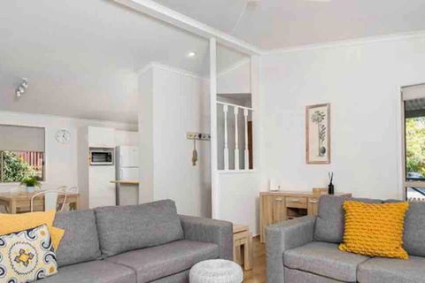 NORTH BYRON BEACH HOUSE Surf Sun Sand - Broome Tourism 1