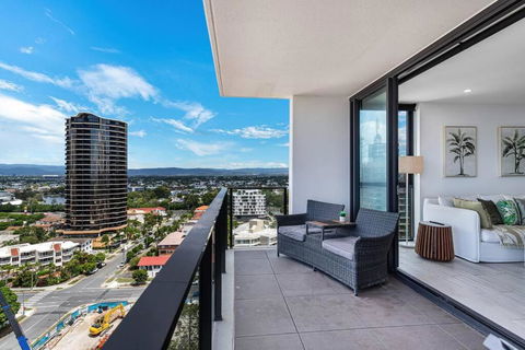OPUS Apartment - Beach At Your Doorstep Short Walk To Light Rail - Broome Tourism 1