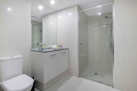 OCEAN VIEW APARTMENTS - Circle On Cavill - Self Contained & Privately Managed - Broome Tourism 3