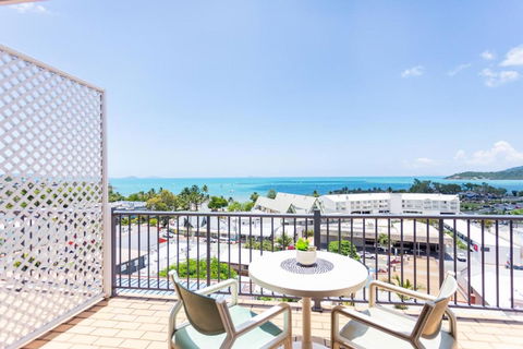 OCEAN VIEWS 10A - Broome Tourism 1
