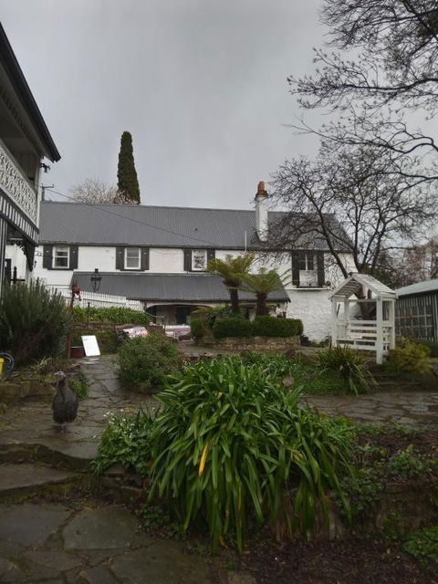 Old Colony Inn - Broome Tourism 0