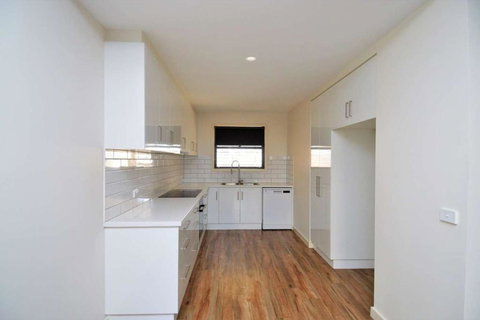 Old Port Townhouse Central To Everything - Broome Tourism 3