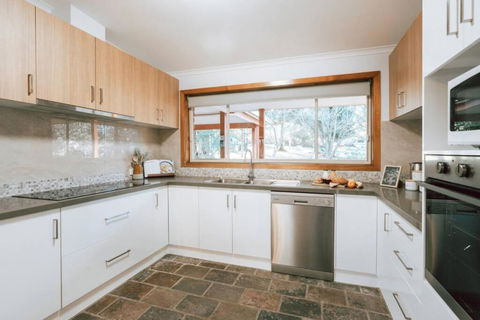 Olinda Rise Retreat House Fire Bathtub And Brekky - Broome Tourism 3