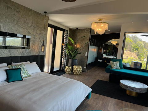 On Eagle Wings Mountain Retreat & Spa - Broome Tourism 3