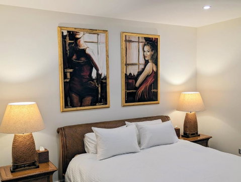ONE Luxury Apartment - Broome Tourism 0