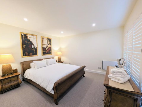 ONE Luxury Apartment - Broome Tourism 2