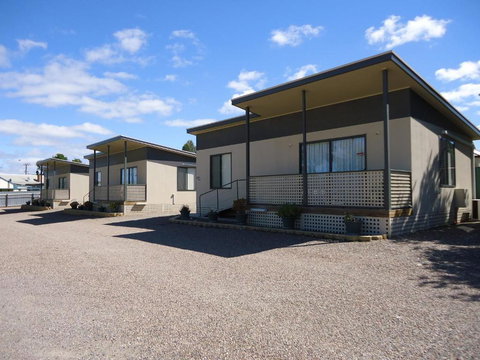 Oval Motel - Murray Bridge - Broome Tourism 0
