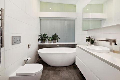 Paradise Villa - Pittwater Views - Broome Tourism 2