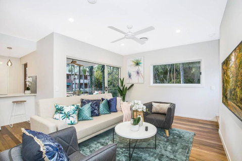 Park Avenue Townhouse Retreat Brisbane Sleeps 10 - Broome Tourism 3