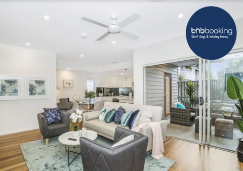 Park Avenue Townhouse Retreat Brisbane Sleeps 10 - Broome Tourism 0