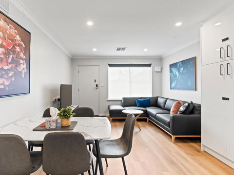 Payneham South Paradise Suite 4 - Broome Tourism 0