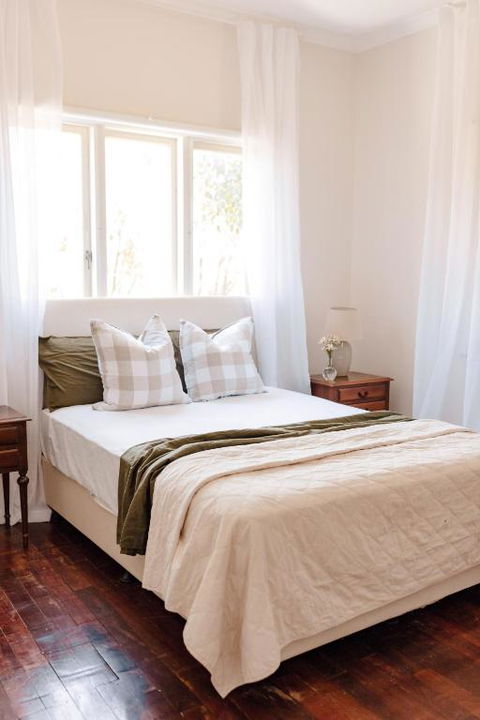 Pet Friendly Family Home In Bluff Point - Broome Tourism 1