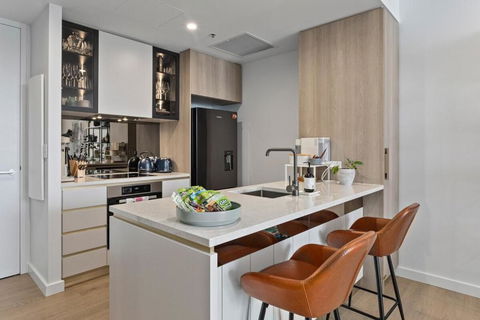 Perfect Location With 5 Star Amenities - Broome Tourism 3