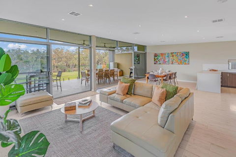 Perricoota Waters - Echuca Holiday Homes - Broome Tourism 3